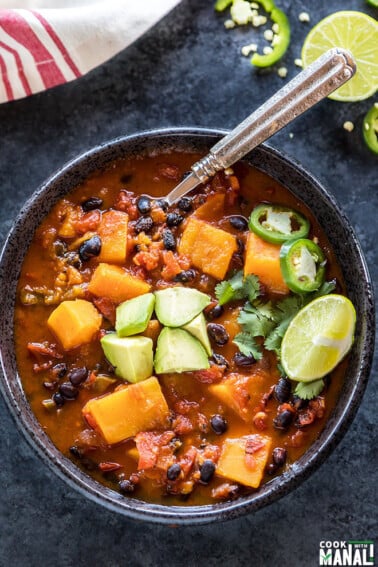 vegan butternut squash chili made in the instant pot